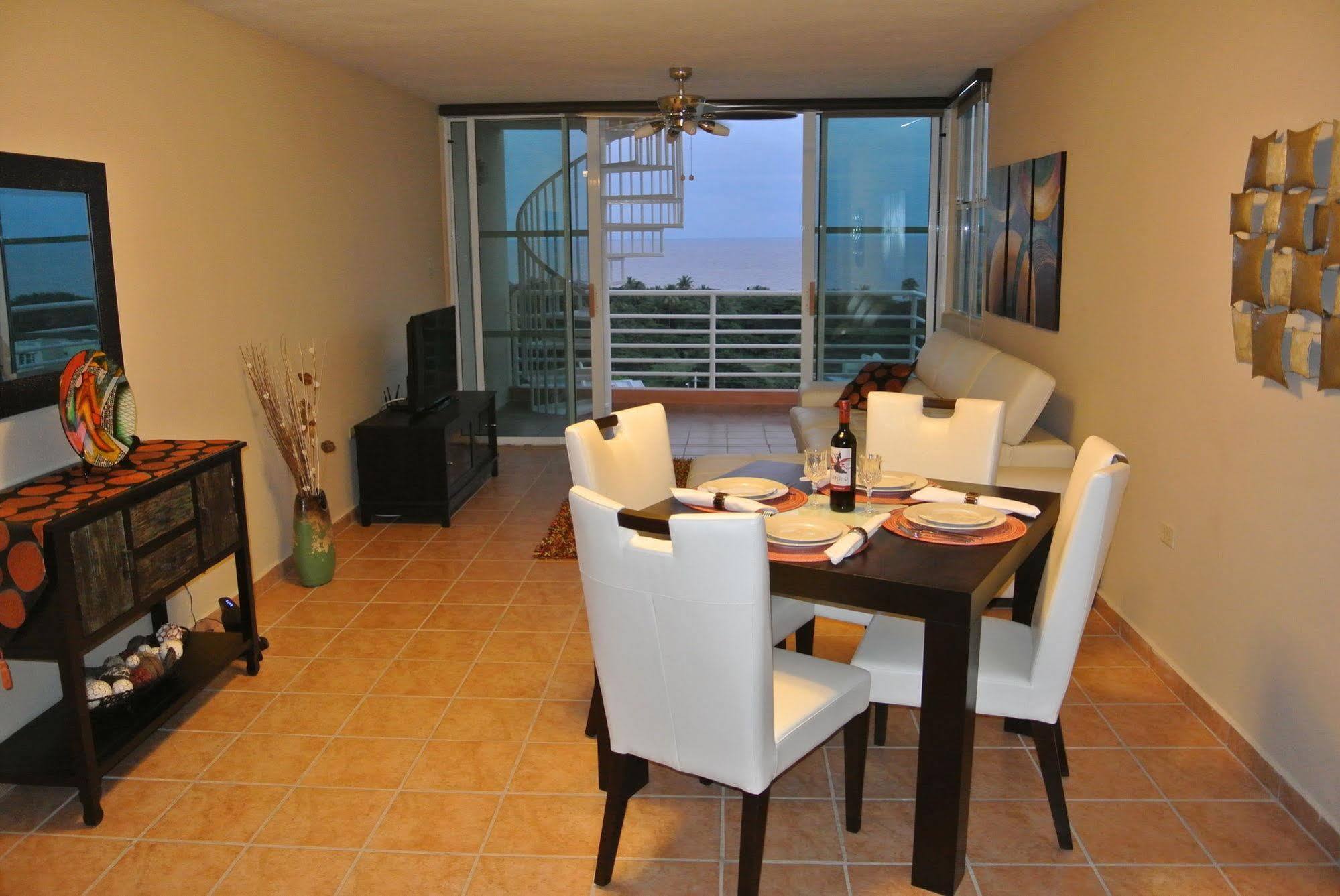 Sunrise Villa Maunabo Luaran gambar