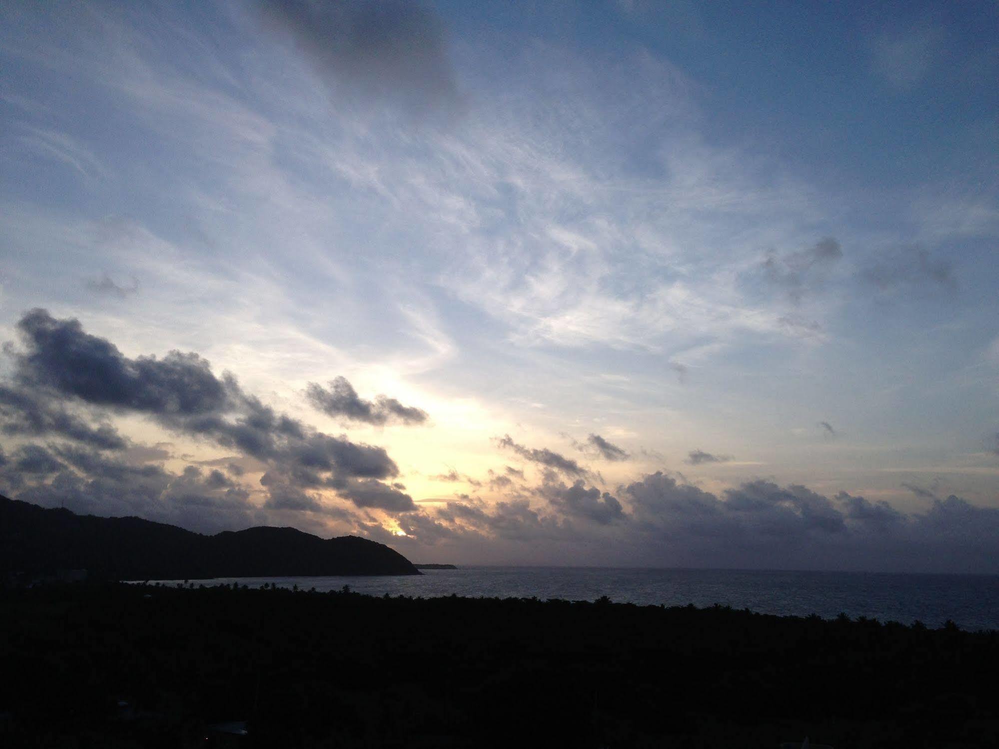 Sunrise Villa Maunabo Luaran gambar